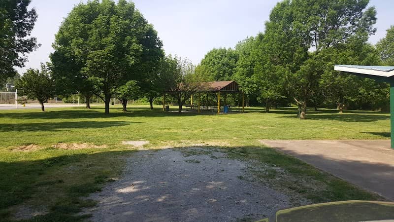 Centreville Park - Image 1