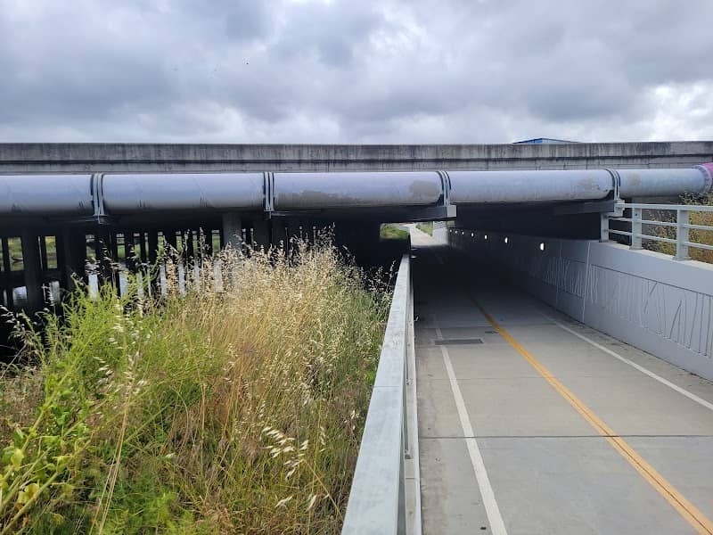 Under pass biking and walking trails - Image 1