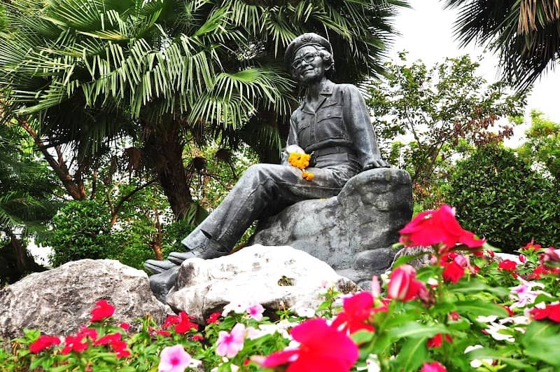 Somdet Phra Srinakarin Park - Image 2
