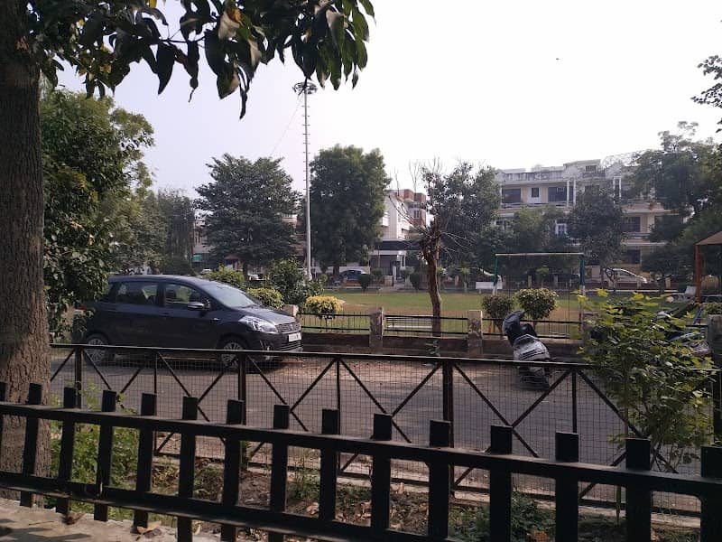 Shastri Nagar Park - Image 1