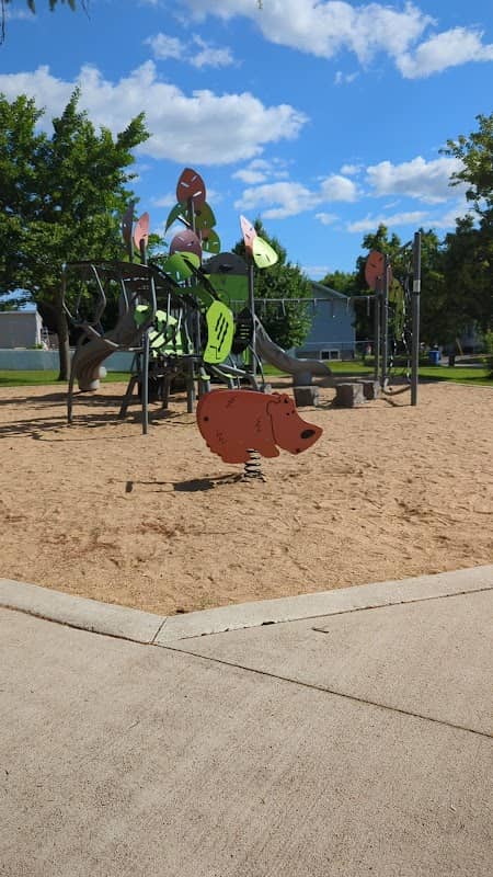 Parc Mallish - Image 2