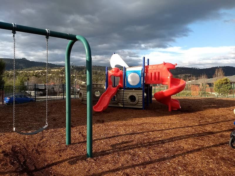 Glebe Hill Park - Image 1
