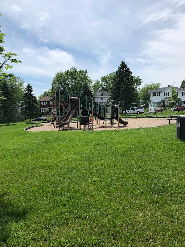 Morley Heights Park - Image 1