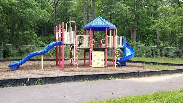 Spring Park - Image 2
