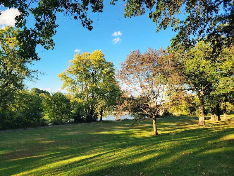South Broadway Park - Image 1