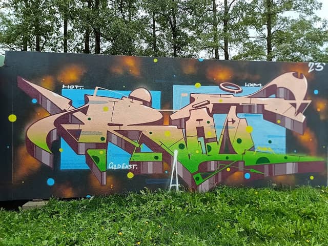 Graffiti na garażach - Image 1