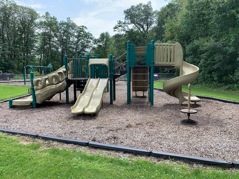 Lions Memorial Park - Image 1