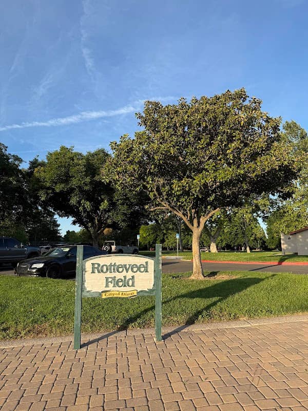 Rotteveel Field - Image 1