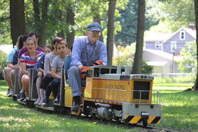 Great Lakes Live Steamers - Royal Oak Track - Image 1