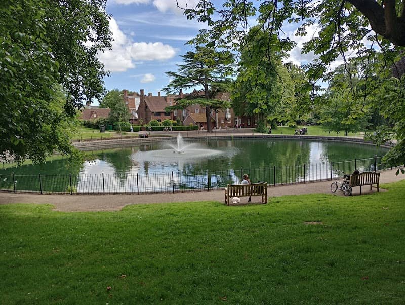 Christchurch Park - Image 2