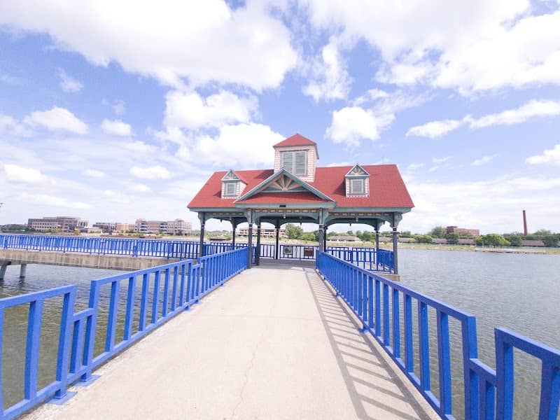 Riverwalk Pier - Image 2