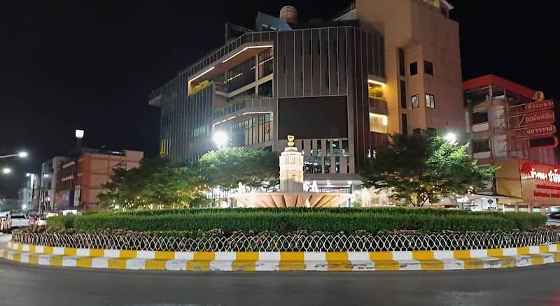 Fountain Roundabout Samut Sakhon - Image 2
