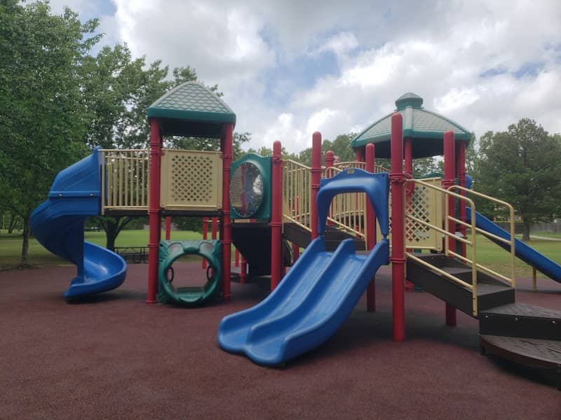 Estanaula Park - Image 2