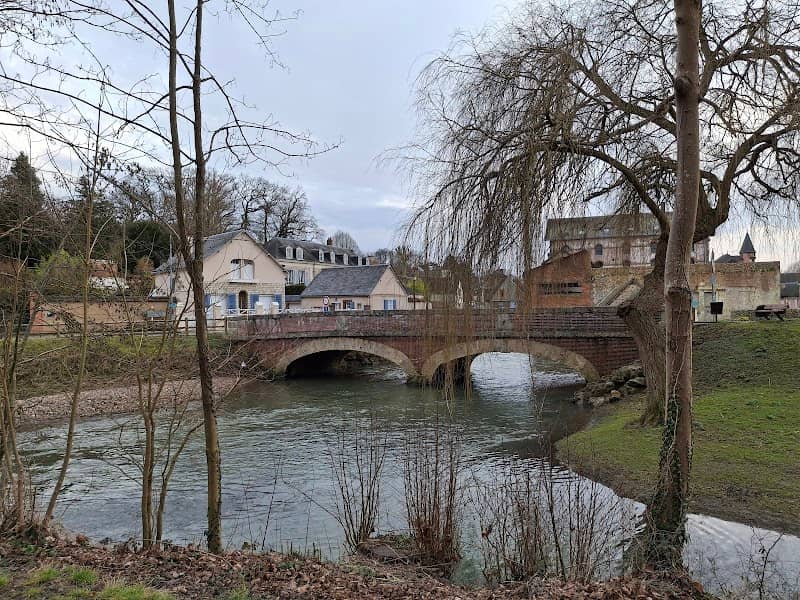Promenade de Fontaine Bouillant - Image 1