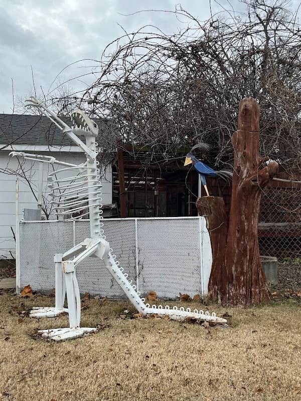 Jungle Jim's Metal T-Rex - Image 1