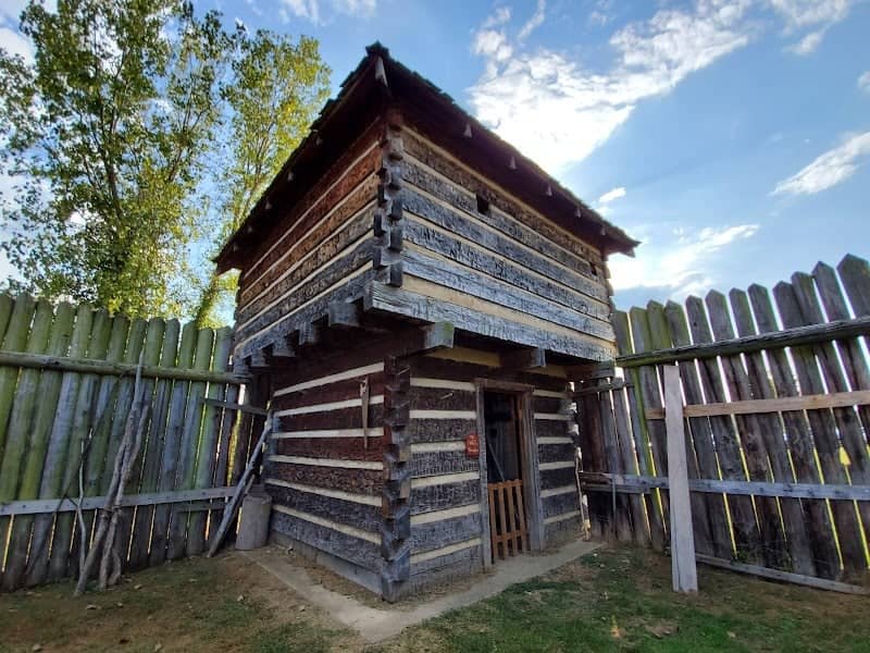 Fort Randolph - Image 1