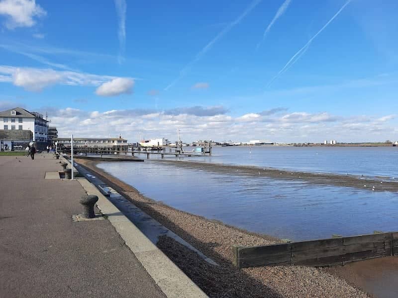 Riverside Leisure Area - Image 2