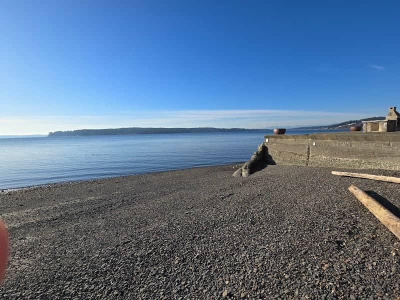 Day Island Public Beach - Image 1