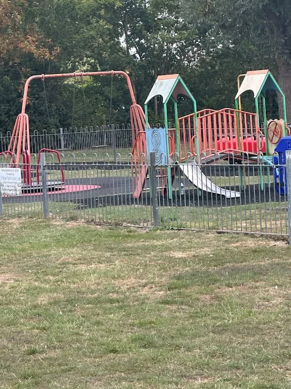 Play park - Image 1