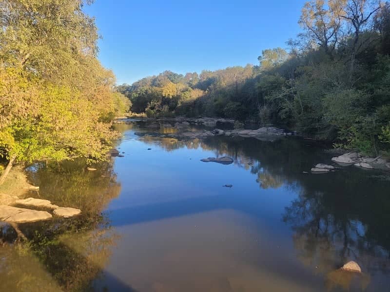 Riverside Park - Image 1