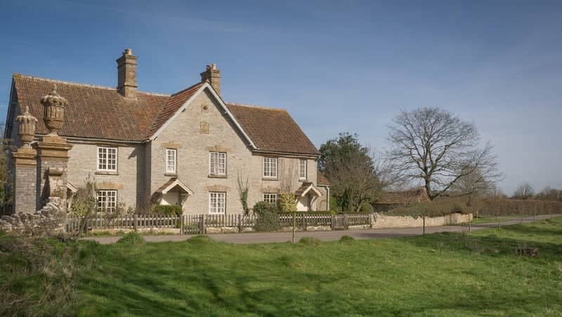 3 Lytes Cottage - Image 2