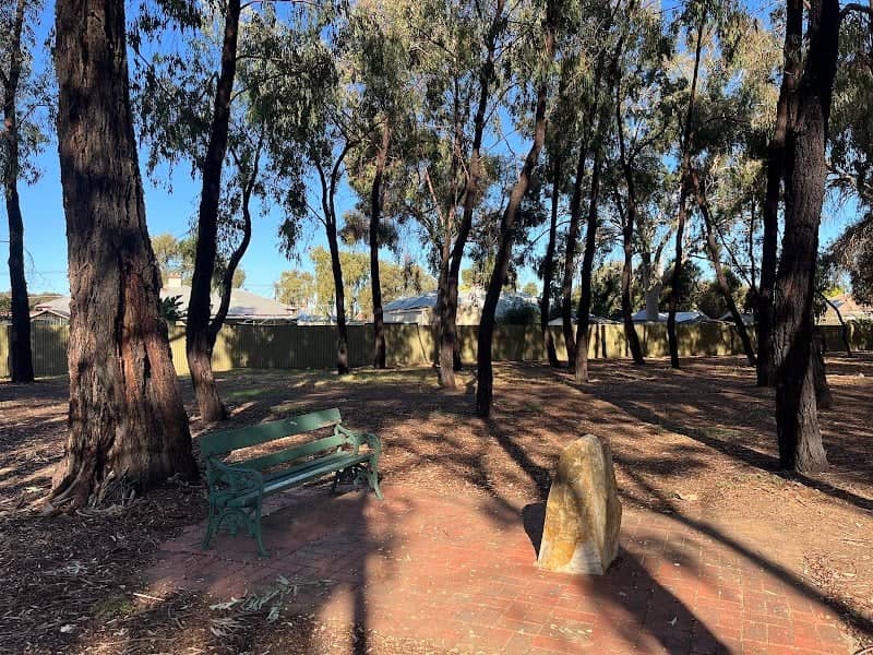 Bench and rock - Image 1