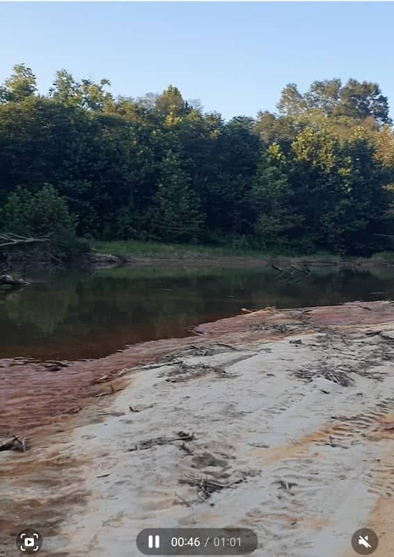 River beach - Image 1