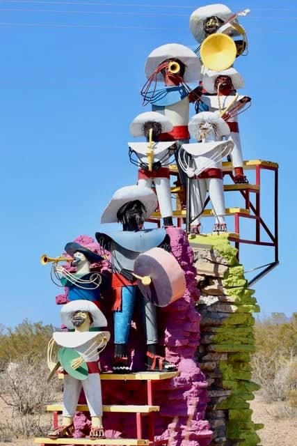 Frontera Sculpture Oasis - Image 1