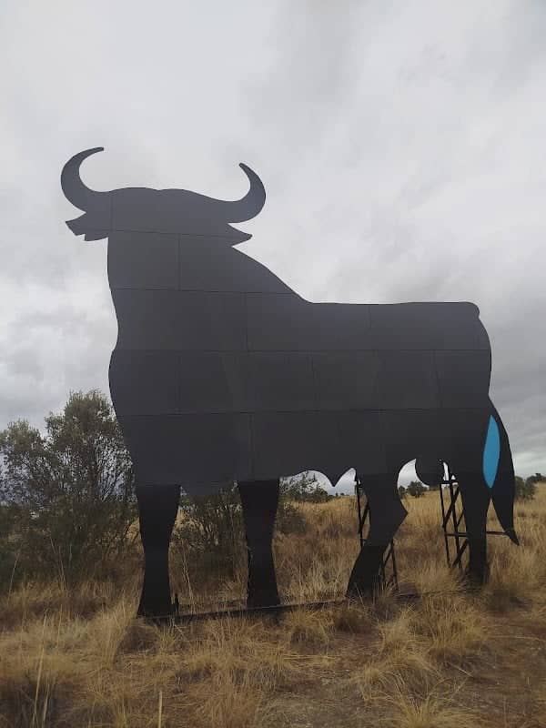 Toro de Osborne Cuevas de Valderrey 2 - Image 1