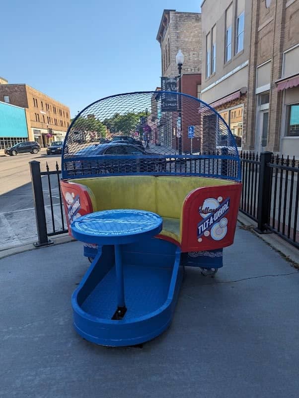 Tilt-A-Whirl - Image 1
