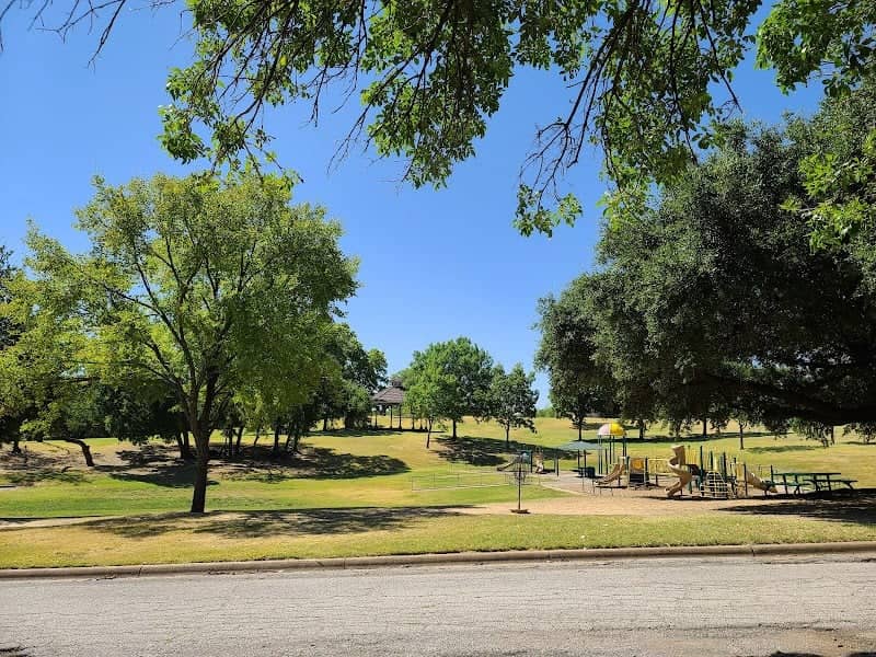 Turner Park - Image 1