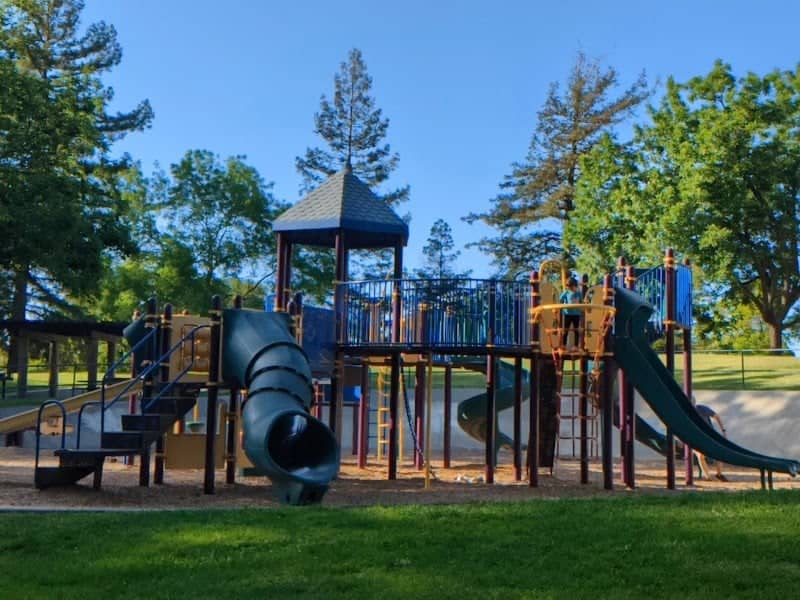 Whaleback Park - Image 2