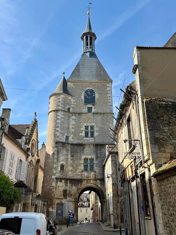 La Tour de l'Horloge - Image 1