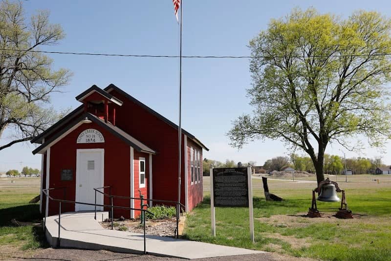 Little Red Schoolhouse - Image 3