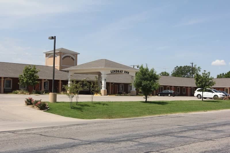 Lindsay Inn - Image 1
