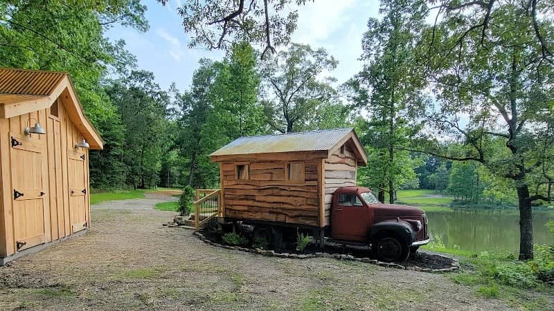 Round Pond Retreat - Image 1