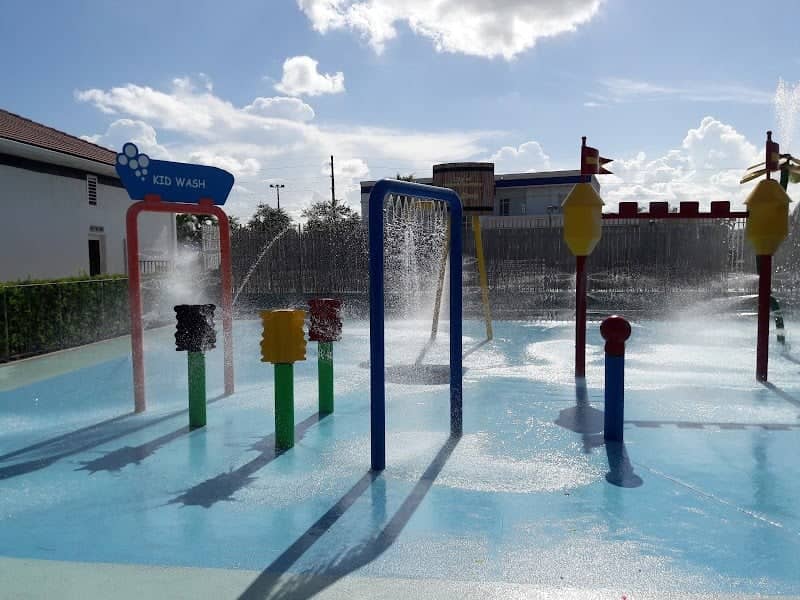Westland Gardens Park - Image 1