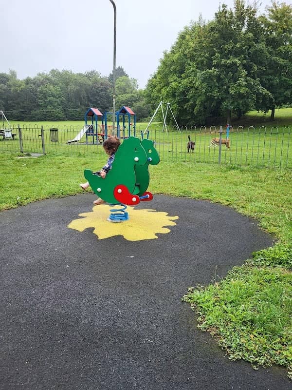 Newnham Meadows Park - Image 1