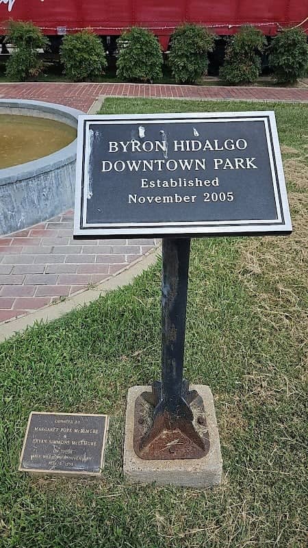 Byron Hidalgo Downtown Park - Image 1