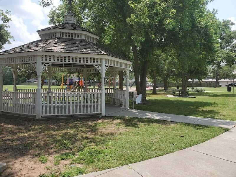 Brookhaven Park - Image 2