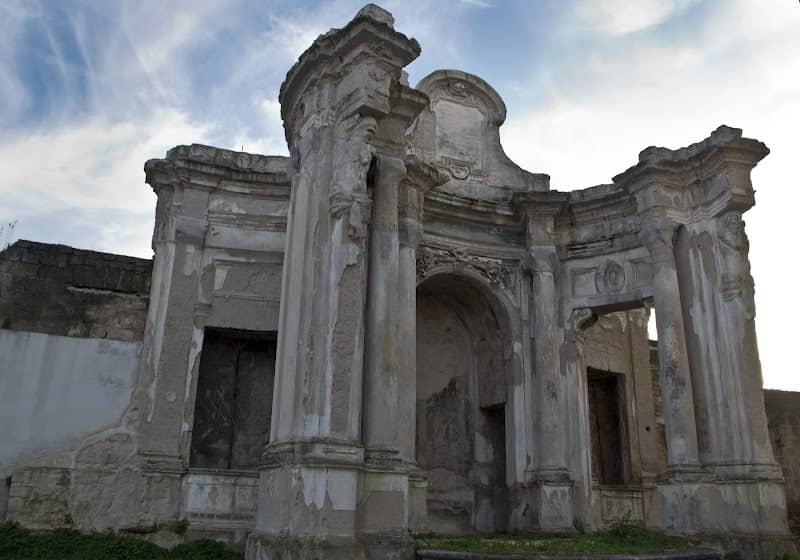 Esedra di Palazzo Novelli - Image 1