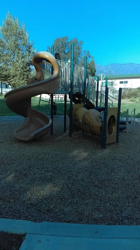 Center Park - Image 1