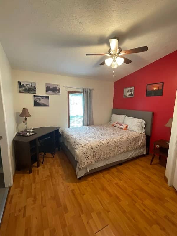 Khan's Bed and Breakfast at Cosby TN - Image 2