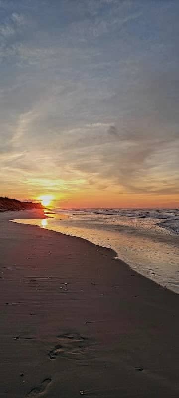 Beach access - Image 1