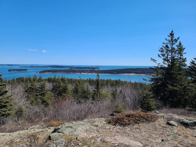 Pigeon Hill Preserve Trailhead - Image 1