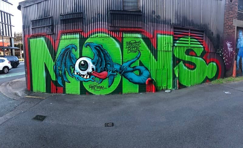 Graffiti alleyway - Image 2