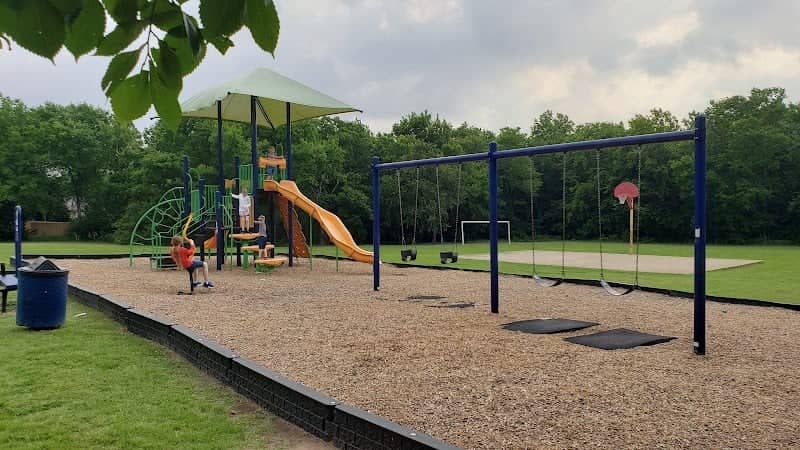 Middleton Park - Image 2