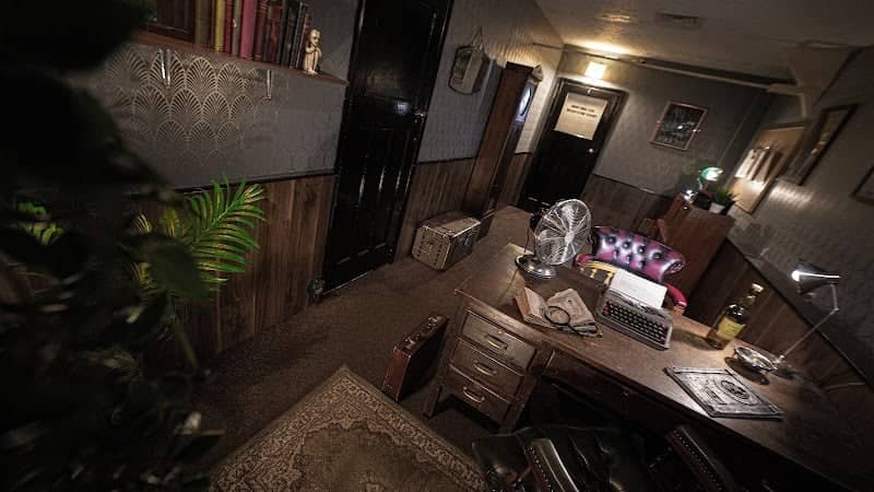 Red House Mysteries Escape Rooms - Image 1