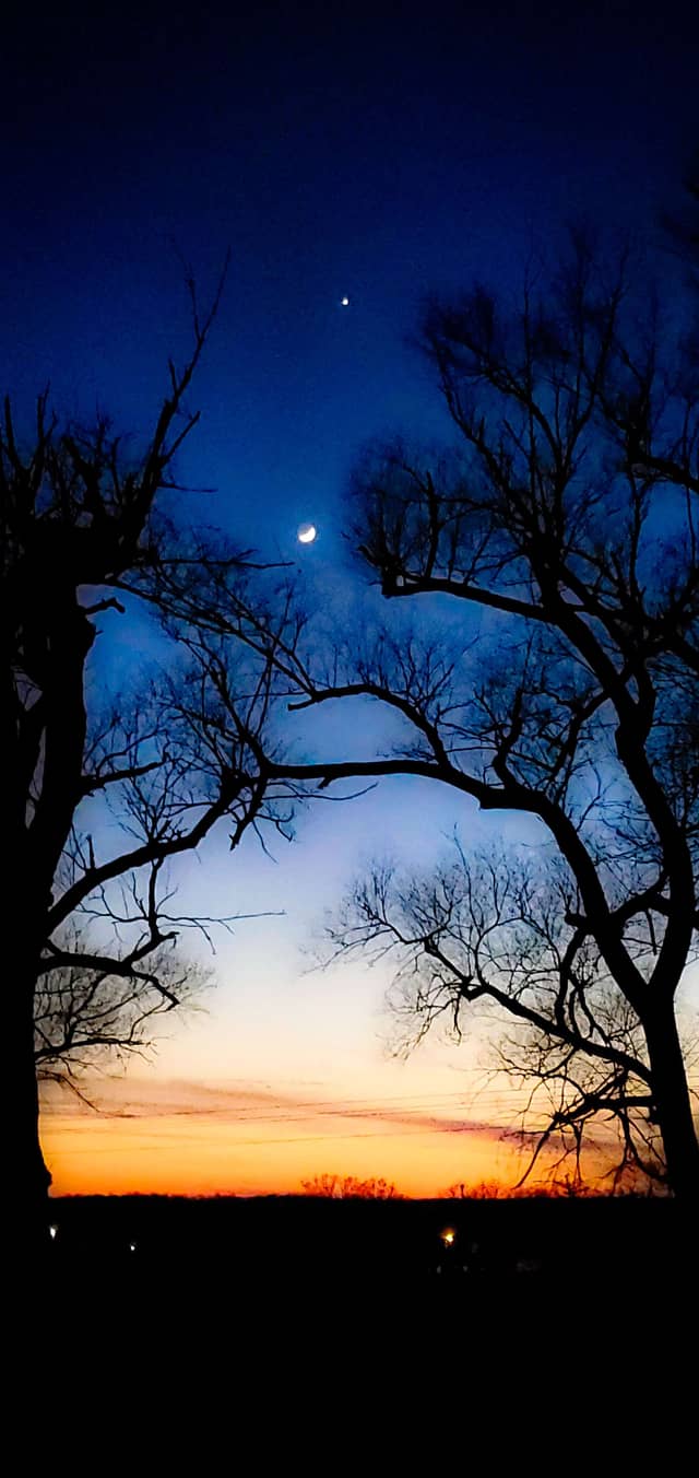 Tunas Twilight Overlook - Image 1
