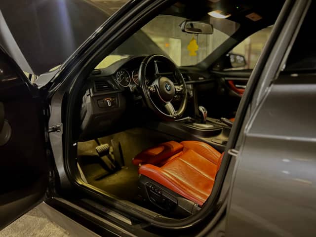 Franklin Road Automotive Garage - Image 1